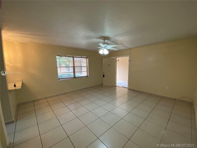 Foto del edificio - 5401 SW 77th Ct