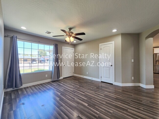 Foto del edificio - 2503 E Obregon St