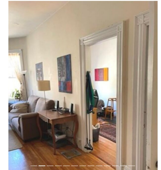 Building Photo - 469 Beacon St