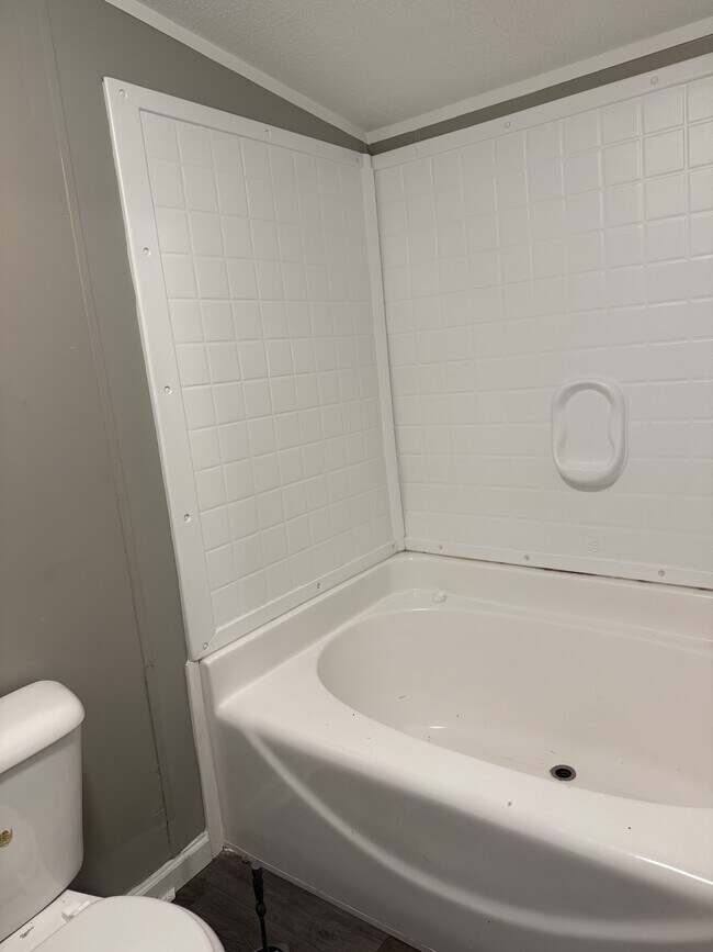 Foto del edificio - 3131 S Oliver Dr