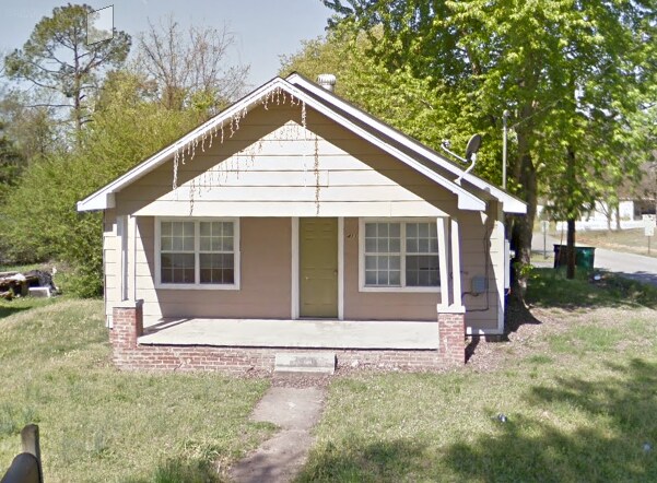 Primary Photo - 411 N St Jacob St
