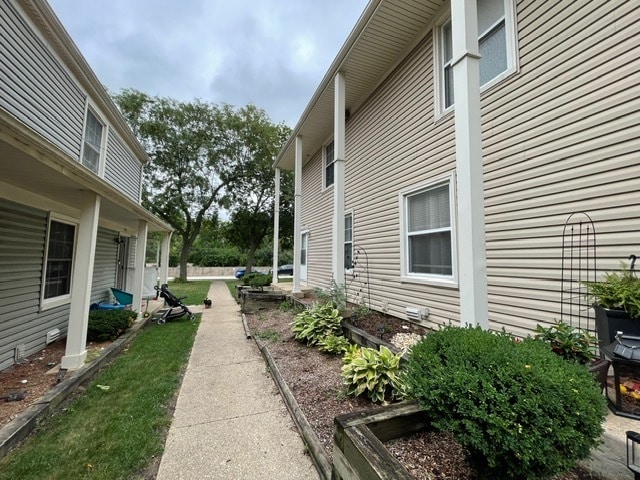 Foto del edificio - 551 Sidney Ave