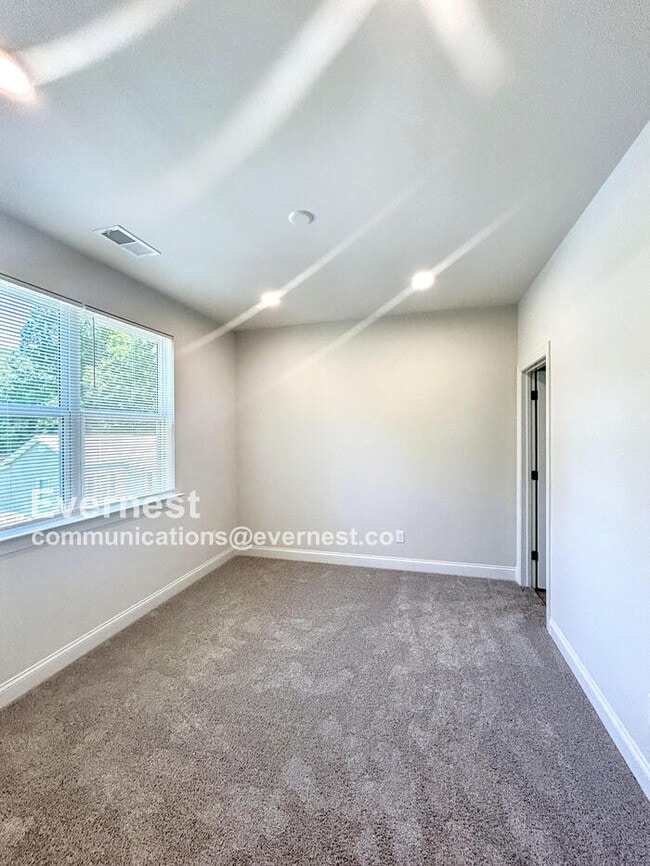 Foto del edificio - 103 Webb St