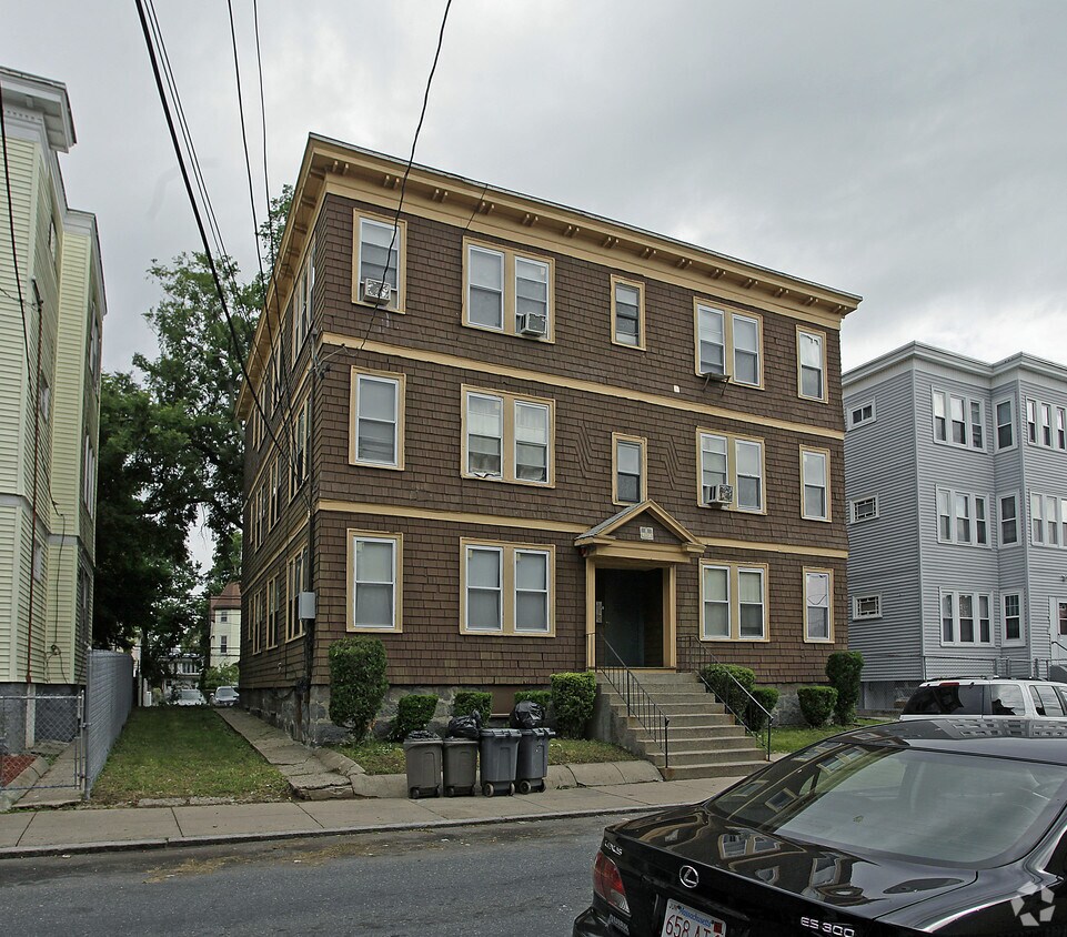 Building Photo - 19 Mora St