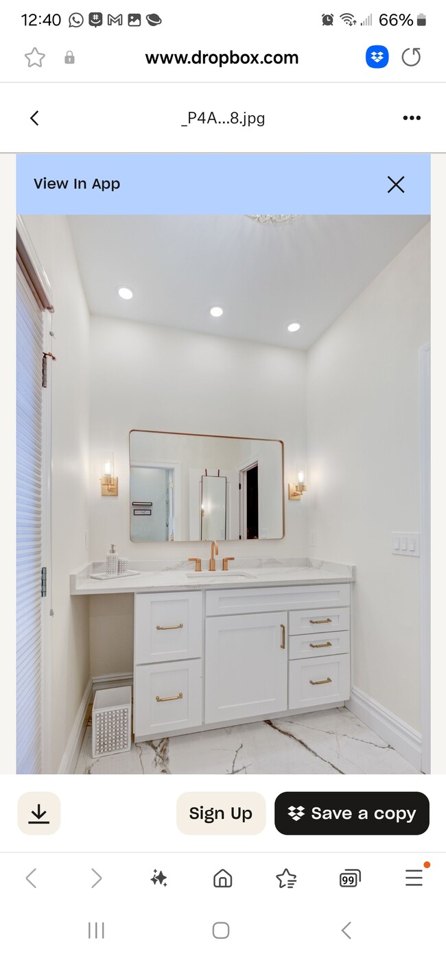 Bathroom - 6 Ramapo Ct