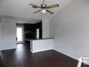 Building Photo - 140 Lanier Dr