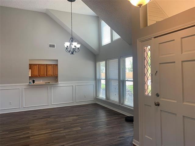 Building Photo - 2766 Claremont Dr
