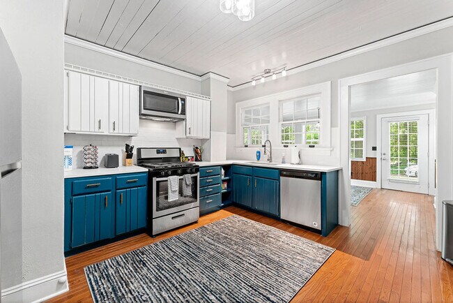 Foto del edificio - 659 S Peachtree St