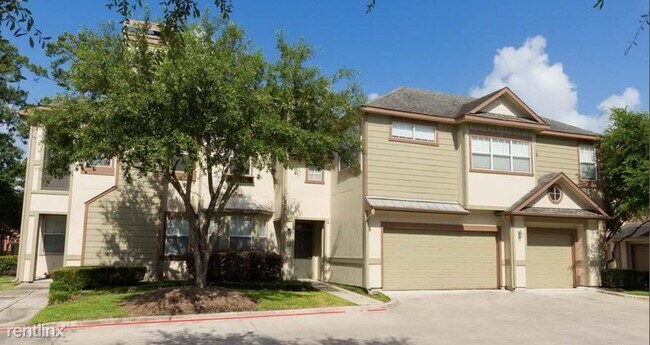 Foto del edificio - 2 br, 2 bath Condo - 23200 Forest North Dr...