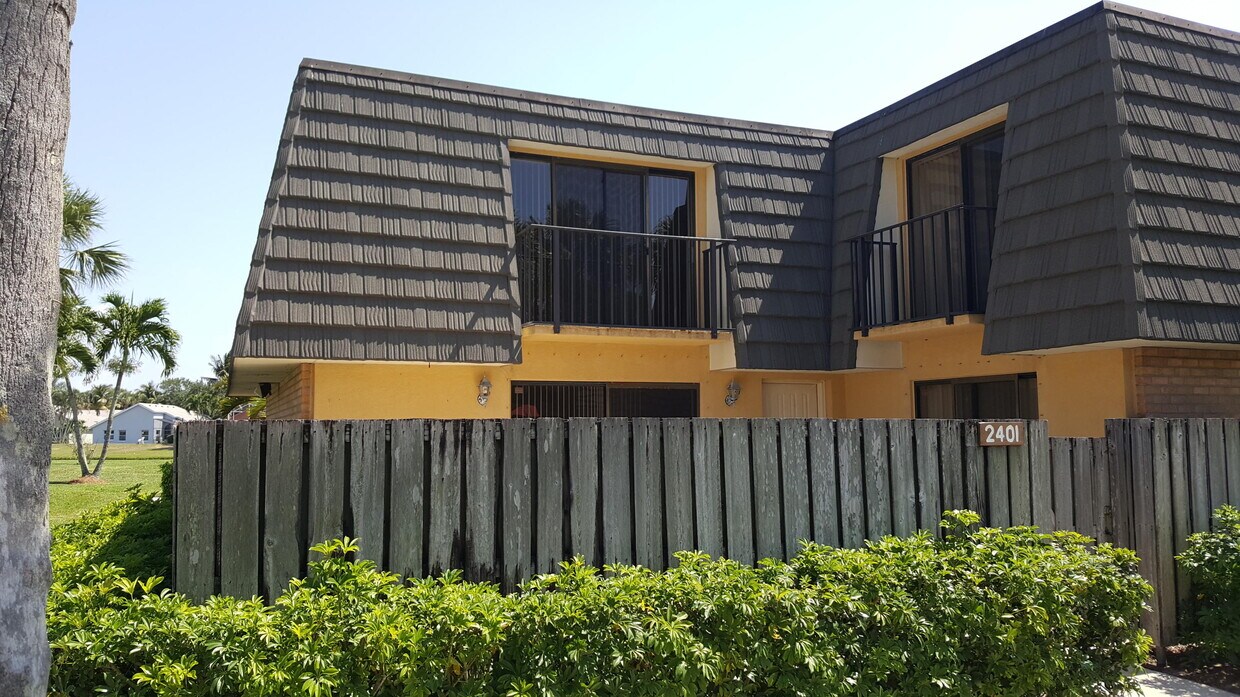 2401 24th Way West Palm Beach Fl 33407 - 2401  24th Way  West Palm Beach Fl 33407