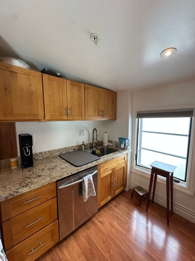Building Photo - Private ADU with Patio & Panoramic Views of Palo Alto Hills