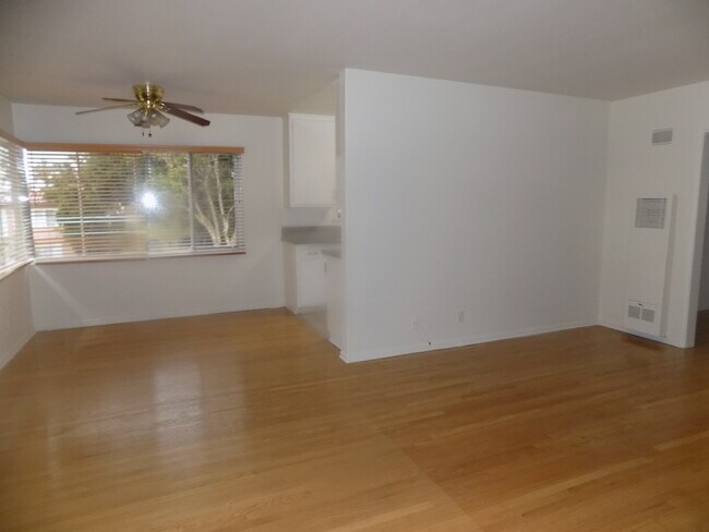 Foto del edificio - 1037 2nd St