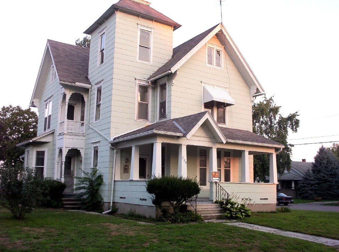 Primary Photo - 339 N Jefferson St