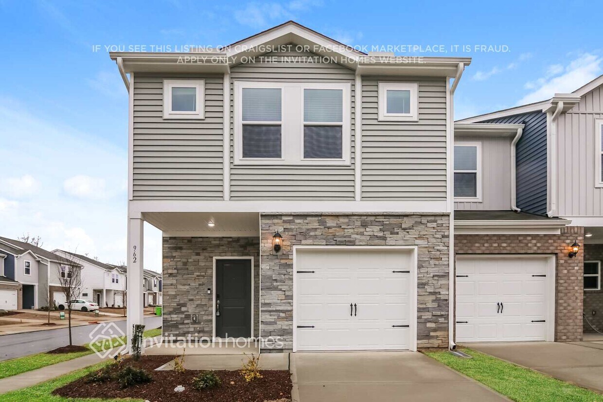 Foto principal - 962 Greenville Wy