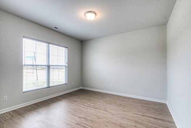 Building Photo - 3531 Peace Rd