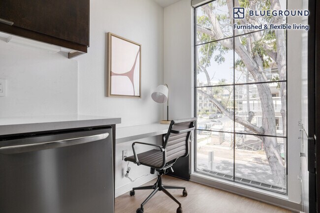 Foto del edificio - 10750 Missouri Ave