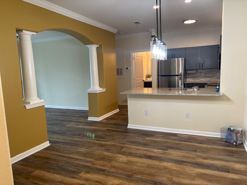 Foto principal - 8290 Gate Pkwy W