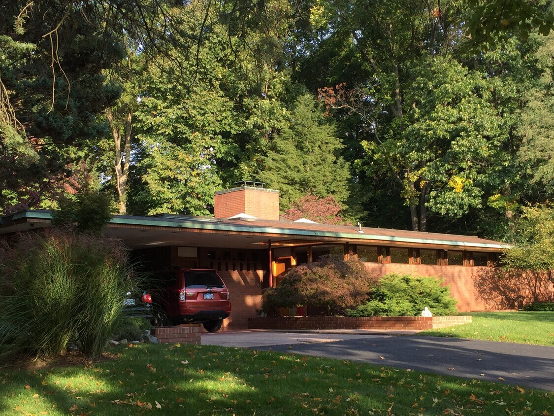 Foto principal - 2417 Londonderry Rd