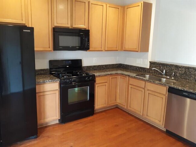 Building Photo - 305 Dove Cottage Ln
