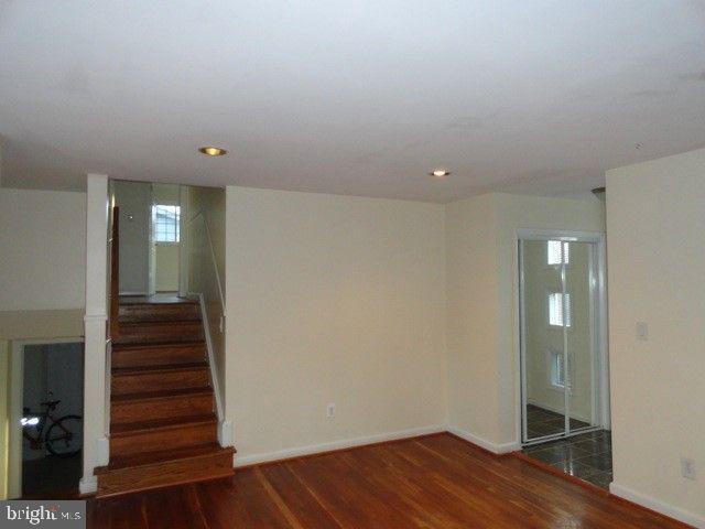 Foto del edificio - 7821 Cayuga Ave