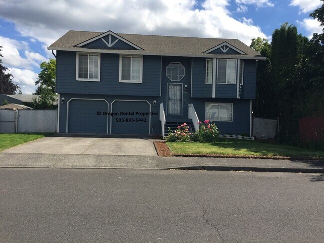 Foto del edificio - 12802 SE Main St