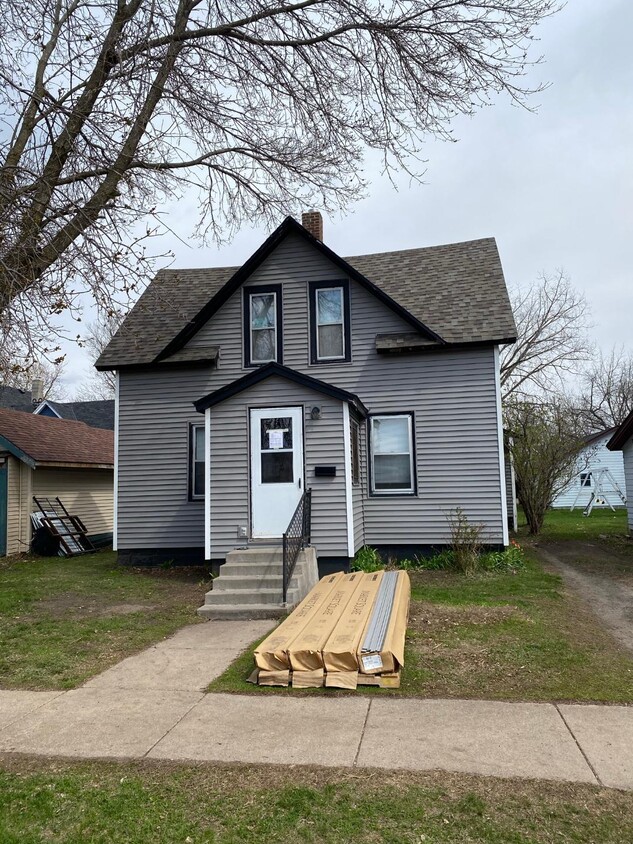 Primary Photo - 222 S Washington Ave