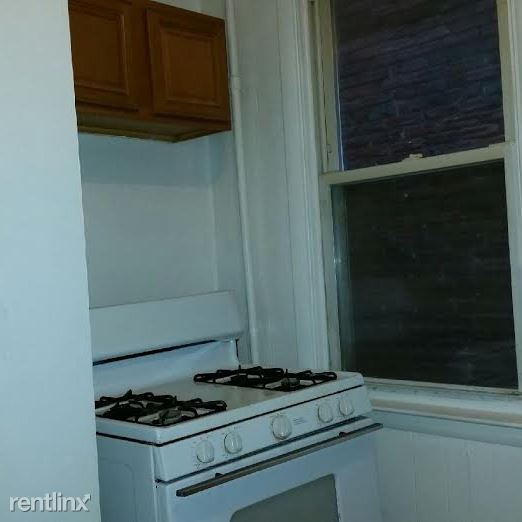 Foto del edificio - 3401 E Baltimore St