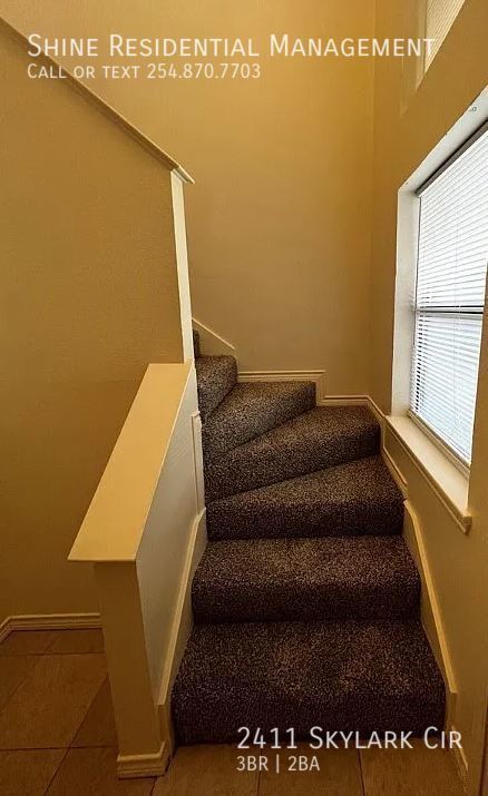 Foto del edificio - 2411 Skylark Cir