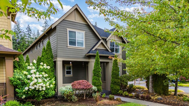 Building Photo - North East Facing 4 bed 3 bath ready for m...