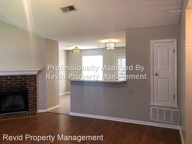 Building Photo - 3 br, 2 bath House - 6865 LaGrange Cl S