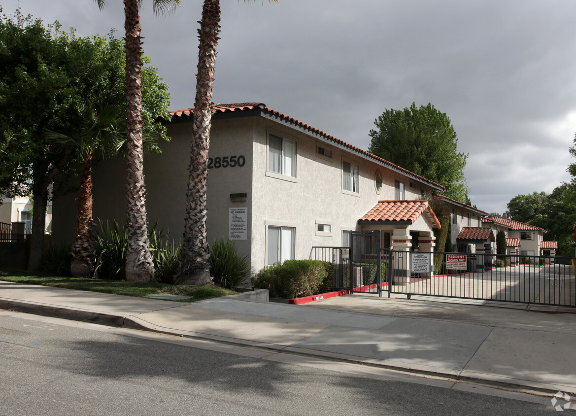 Primary Photo - Villa Del Sol Apartment Homes