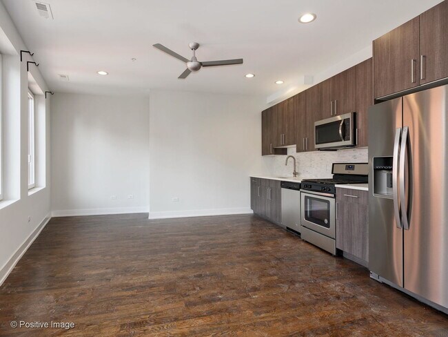 Foto del edificio - 4428 N Sheridan Rd