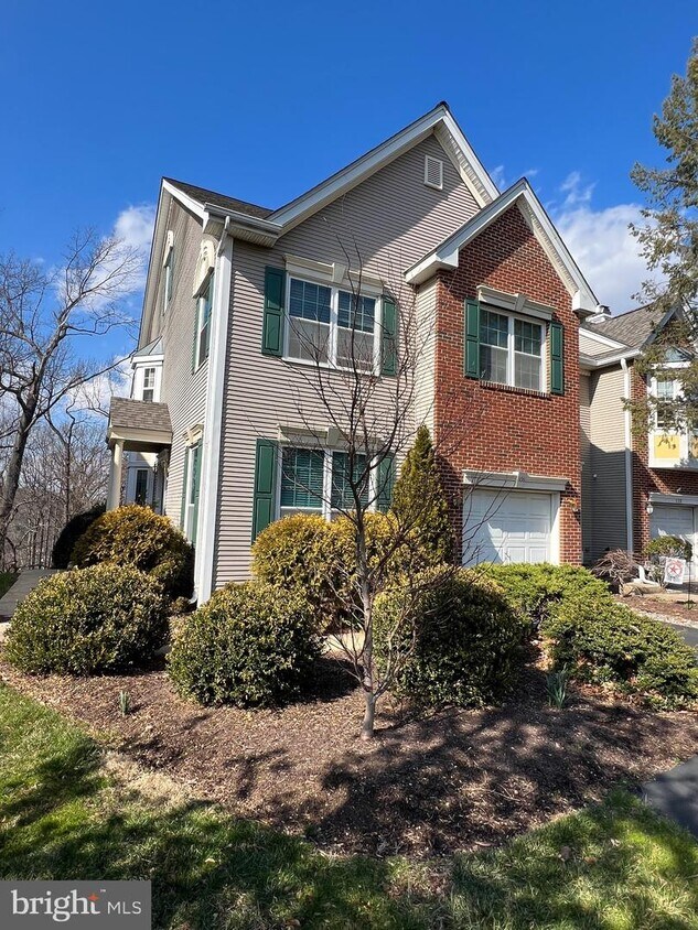 108 Lemonton Way, Wayne, PA 19087 Townhome Rentals in Wayne PA