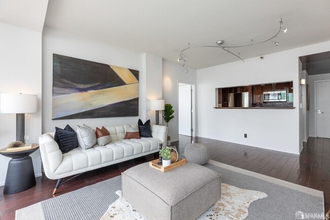 Building Photo - Light filled, modern, 2BD view condo avail...