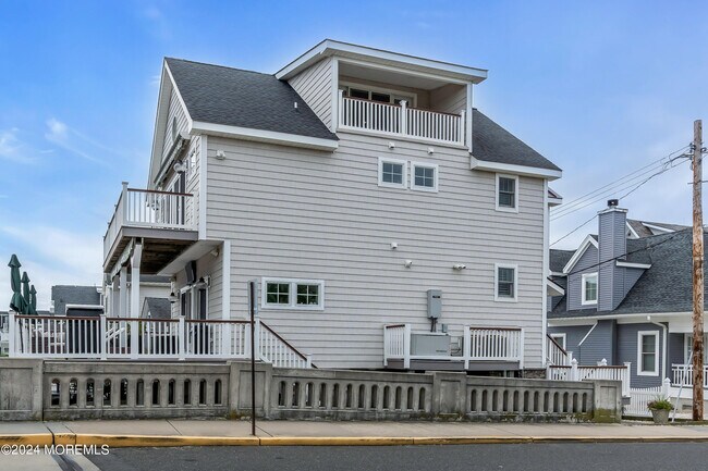 Foto del edificio - 93 Ocean Ave