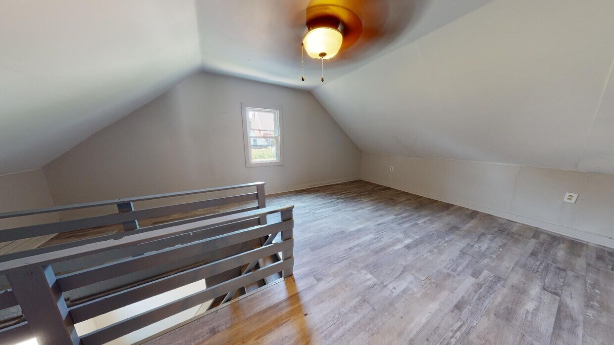 Foto principal - 4217 Hyde Ave
