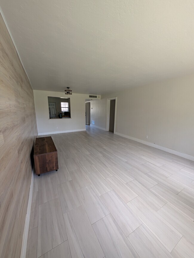 Foto del edificio - 1450 NE 191st St