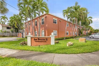 Building Photo - 1405 Miami Rd