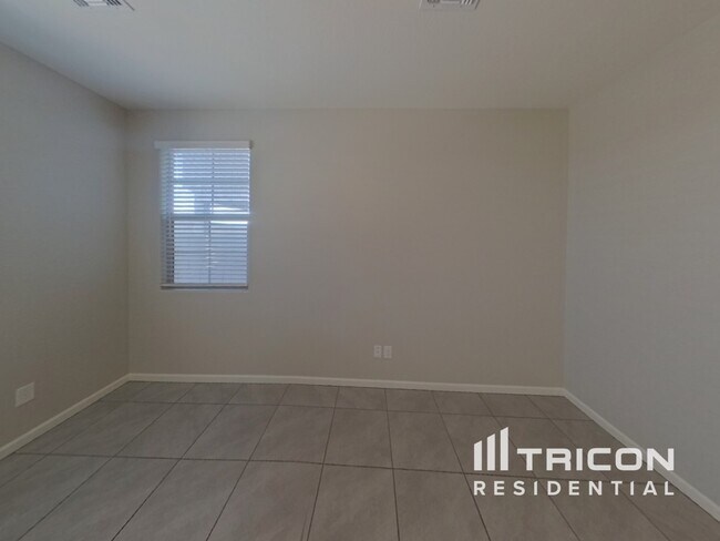 Building Photo - 8615 E Peralta Ave Mesa AZ