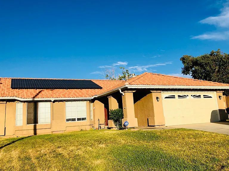 Foto principal - 37010 42nd St E