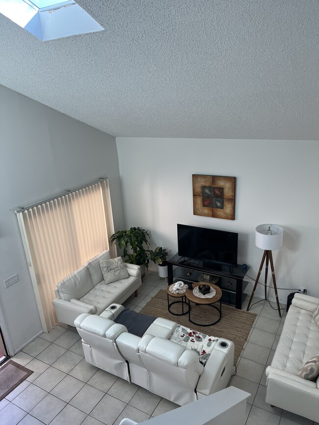 Living Area - 13303 Broadhurst Loop