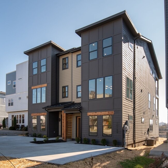 Building Photo - 1018 Alice St