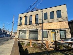 Building Photo - 505 N Cameron St