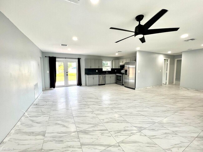 Building Photo - 3 br, 2 bath House - 1228 Victoria Drive, ...