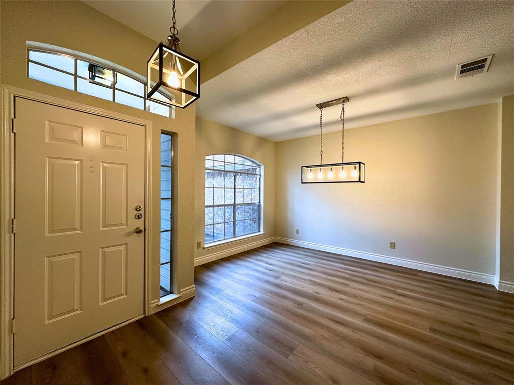 Primary Photo - 7915 Taranto Dr