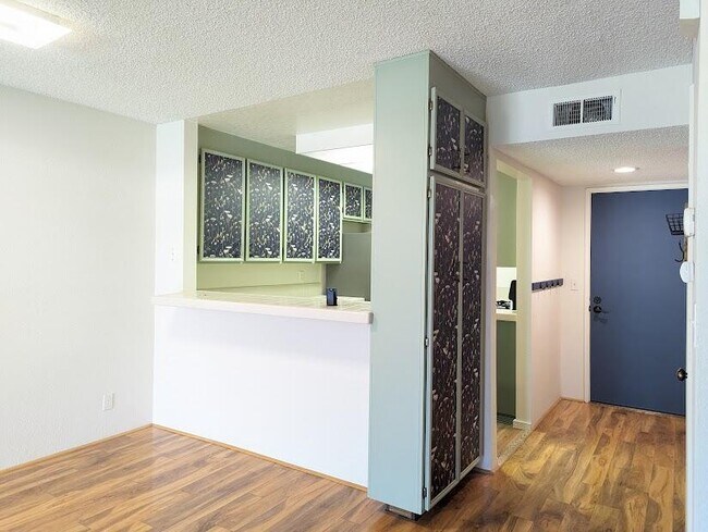 Foto del edificio - 48255 Monroe St