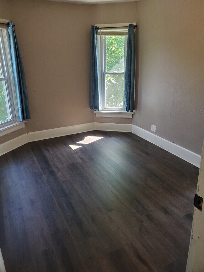 228 N 5th St Unit 228.5, Mankato, MN 56001 Apartments in Mankato, MN