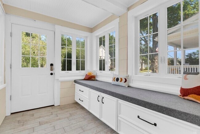 Foto del edificio - 70 Washington Ave