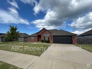 Building Photo - 328 N Otoe St