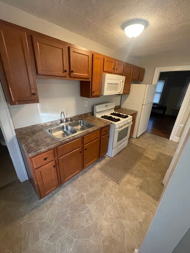 Foto principal - 2048 N Sheridan Rd